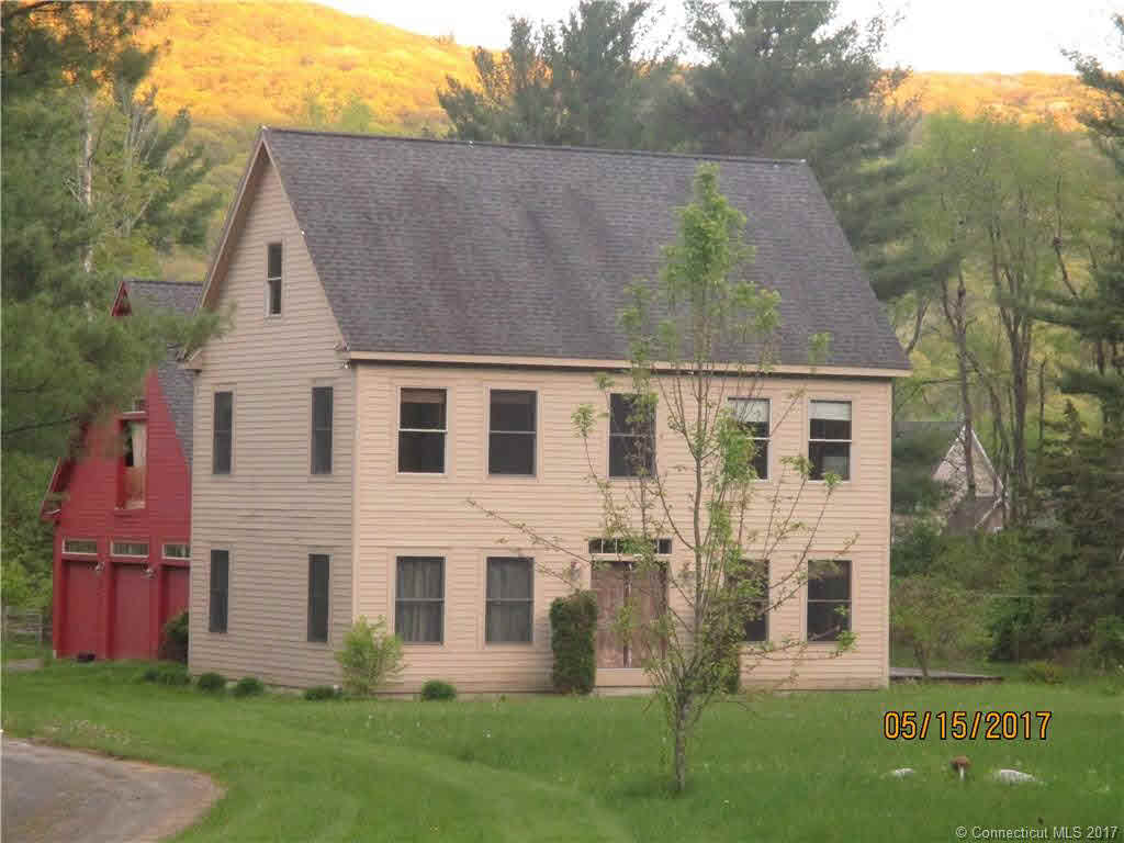 Building photograph for 138 WHITE HOLLOW ROAD